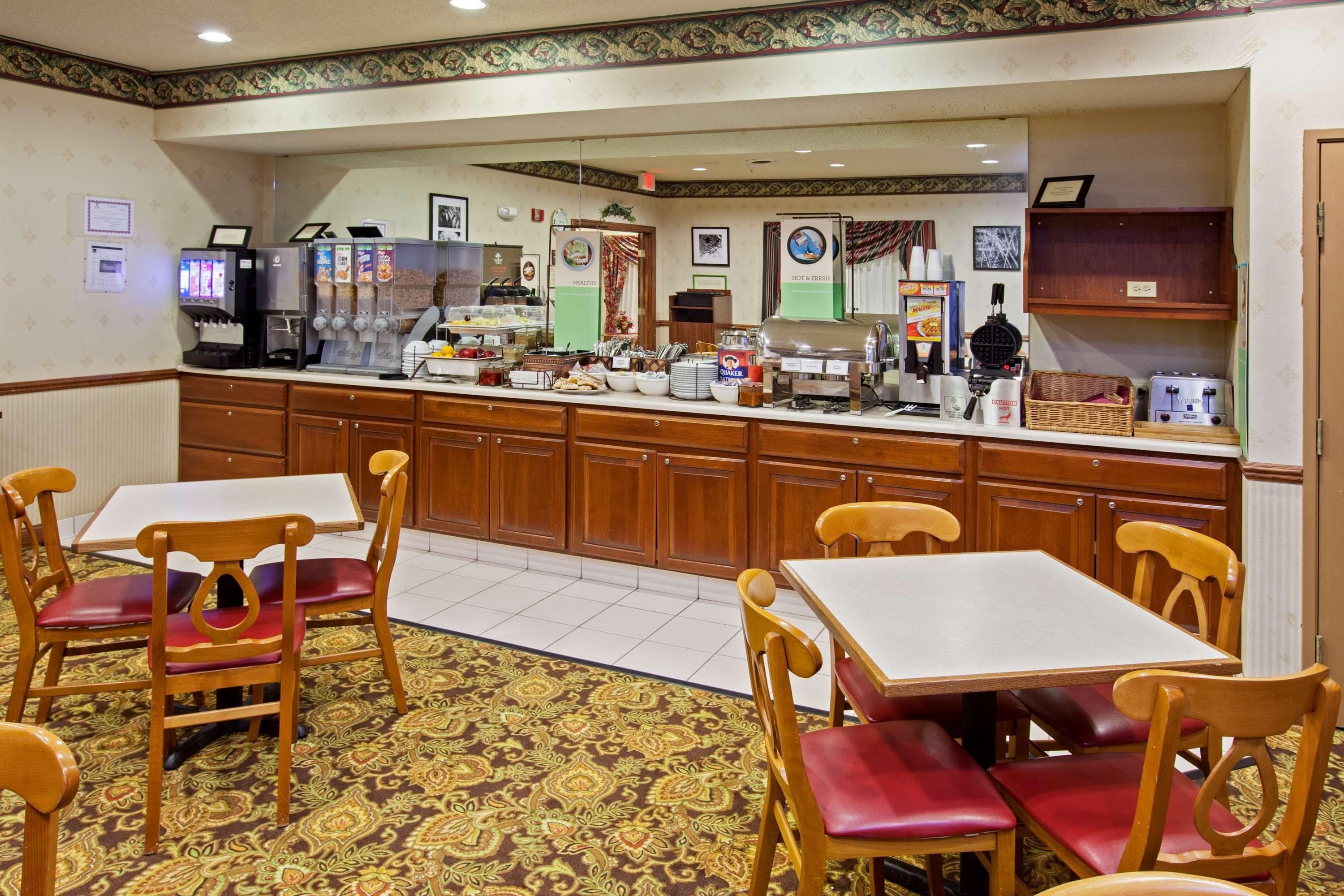 Americinn By Wyndham, Galesburg, Il Bagian luar foto